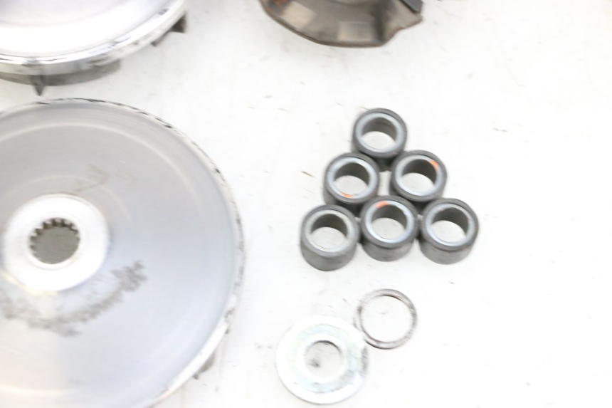 photo de VARIATEUR YAMAHA XMAX X-MAX ABS 125 (2017 - 2020) - Autre angle de vue