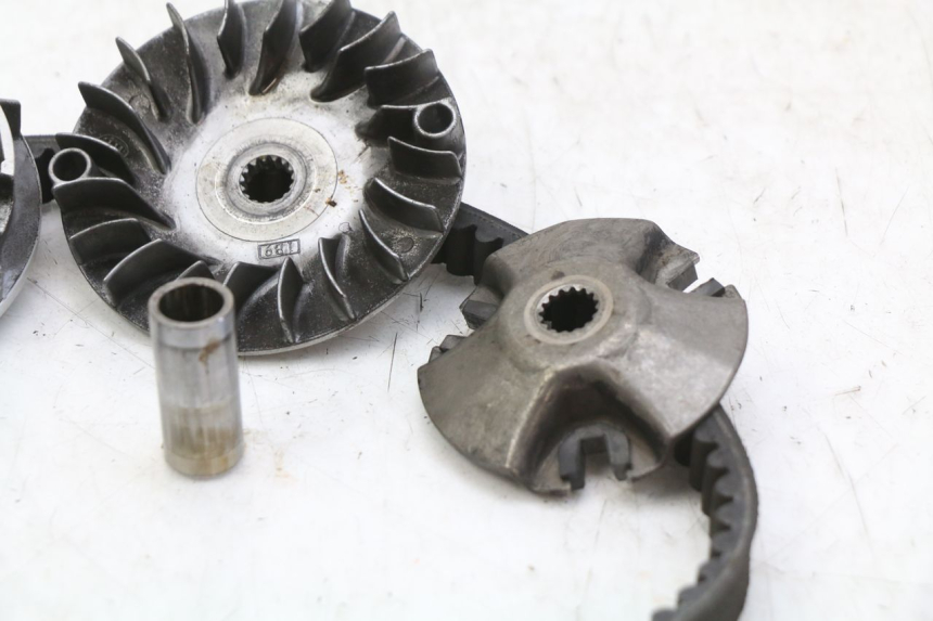 photo de VARIATEUR YAMAHA XMAX X-MAX 125 (2006 - 2009) - Détail de la pièce