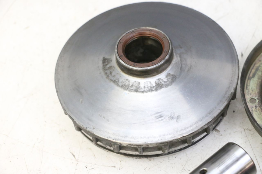 photo de VARIATEUR YAMAHA X-MAX XMAX 250 (2006 - 2009) - Autre angle de vue