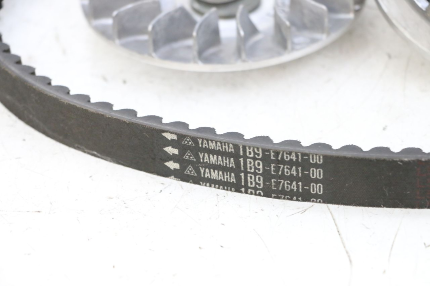 photo de VARIATEUR YAMAHA XMAX X-MAX 125 (2006 - 2009) - Autre angle de vue