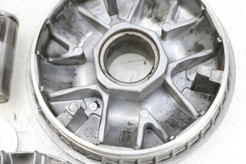 photo de VARIATEUR YAMAHA X-MAX XMAX 125 (2010 - 2013) - Marquages et références