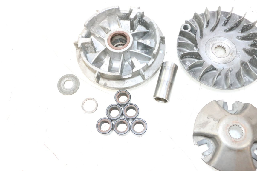 photo de VARIATEUR YAMAHA XMAX X-MAX 125 (2006 - 2009) - Zoom composants