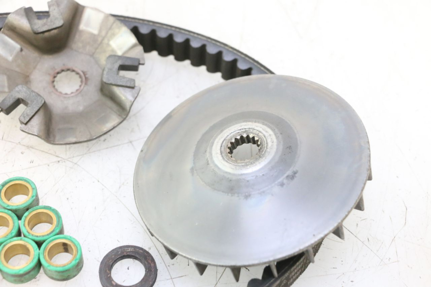 photo de VARIATEUR YAMAHA YP MAJESTY 125 (2007 - 2010) - Points de fixation