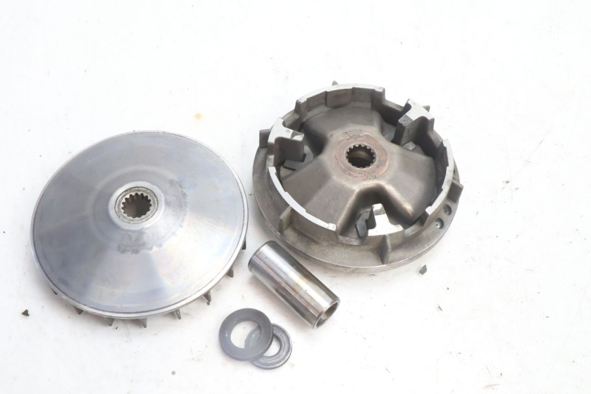 photo de VARIATEUR YAMAHA YP MAJESTY 125 (2007 - 2010) - Détail de la pièce