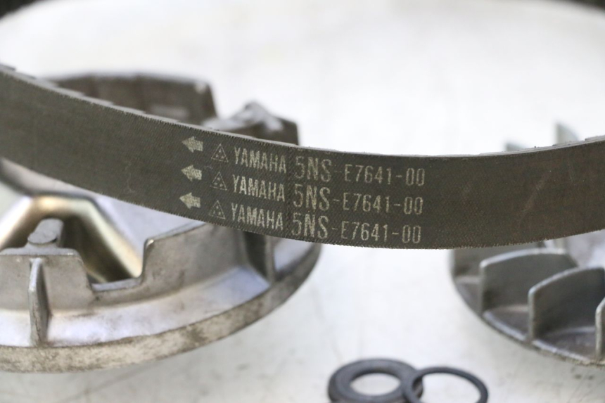 photo de VARIATEUR YAMAHA YP MAJESTY 125 (2002 - 2006) - Zoom état d’usage