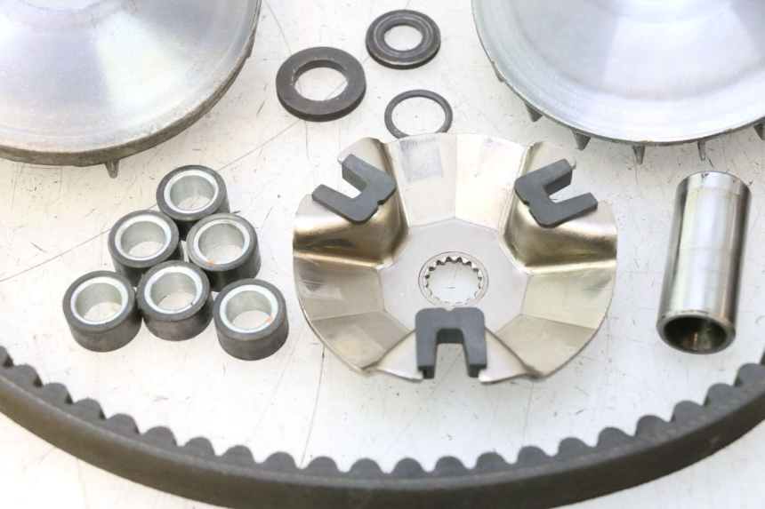 photo de VARIATEUR YAMAHA YP MAJESTY 125 (2002 - 2006) - État de surface