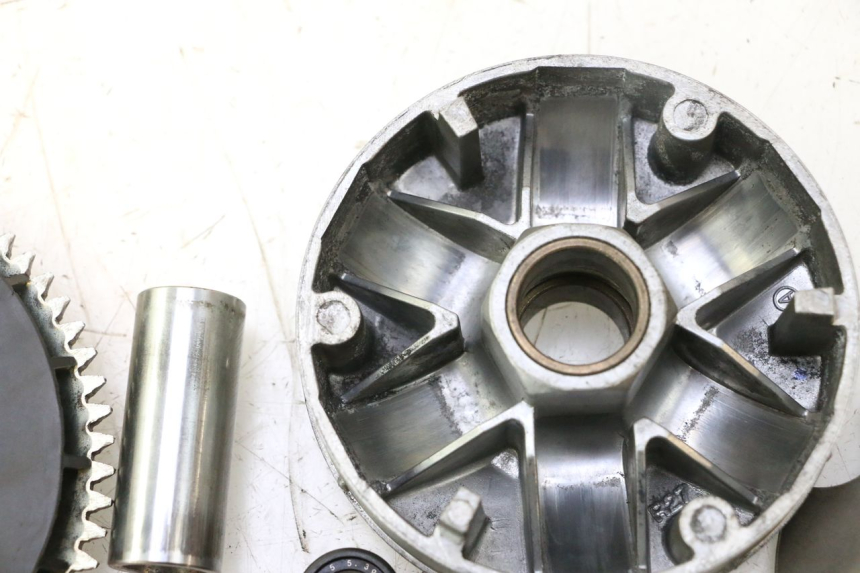 photo de VARIATEUR PIAGGIO ZIP IGET 4T 50 (2021 - 2023) - Vue rapprochée
