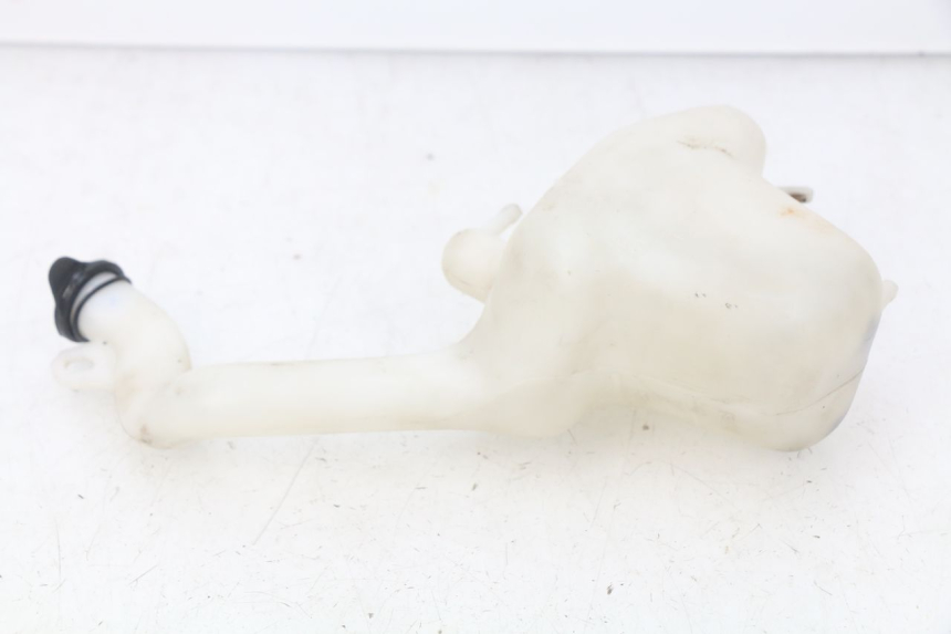 photo de VASE EXPANSION HONDA CBR R 125 (2003 - 2006) - Gros plan technique