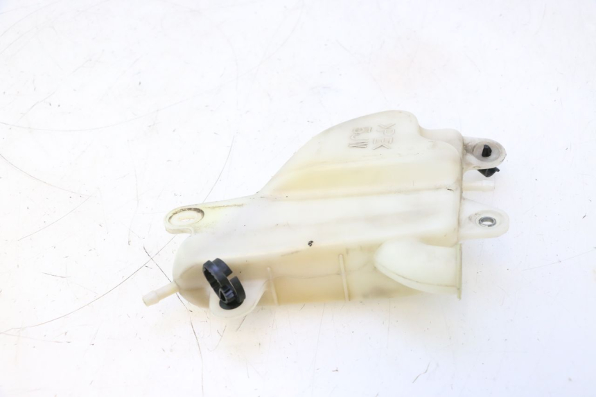 photo de VASE EXPANSION YAMAHA FJR 1300 (2001 - 2005) - Gros plan technique