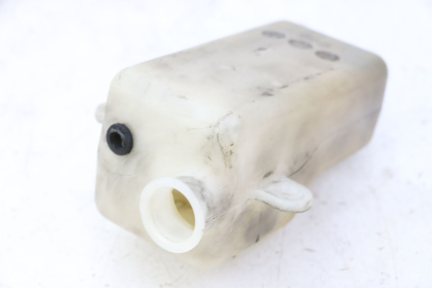 photo de VASE EXPANSION YAMAHA FZ6 N FAZER 600 (2004 - 2006) - Gros plan technique