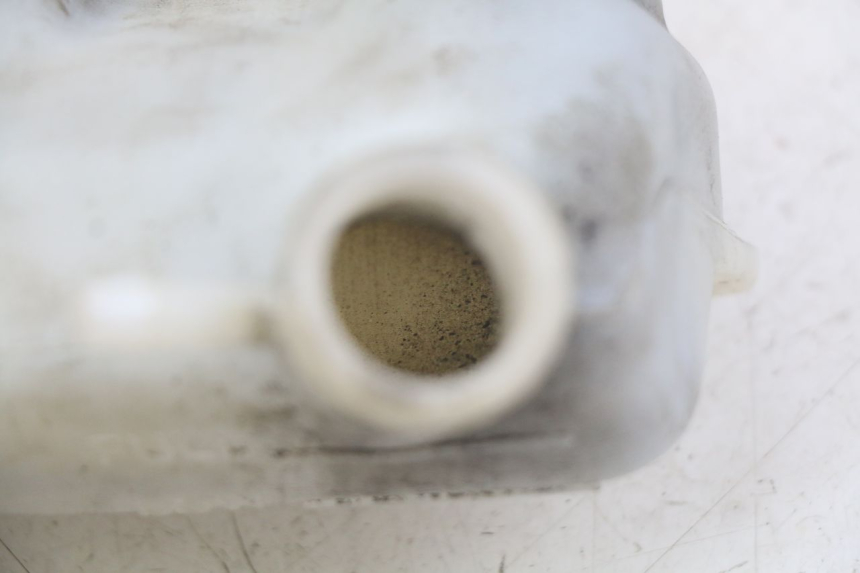 photo de VASE EXPANSION YAMAHA FZS FAZER 600 (1998 - 2001) - Détail de la pièce