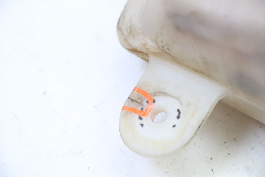 photo de VASE EXPANSION YAMAHA XMAX X-MAX 125 (2006 - 2009) - Gros plan technique