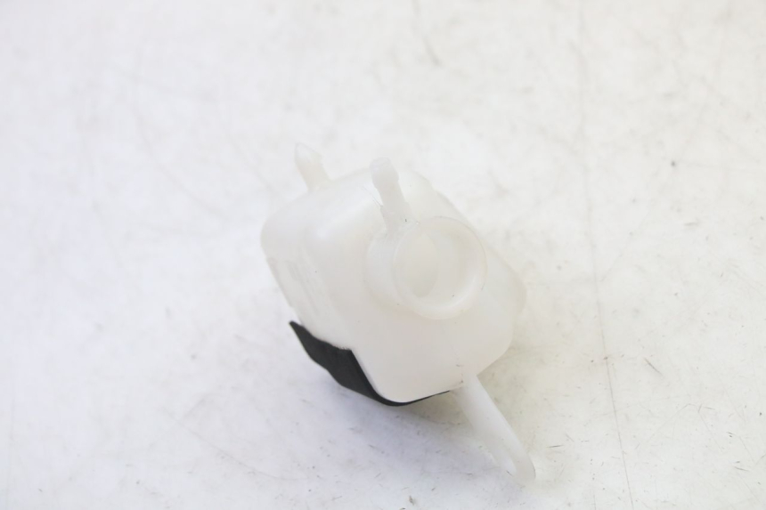 photo de VASE EXPANSION YAMAHA XMAX X-MAX 125 (2021 - 2025) - Autre angle de vue