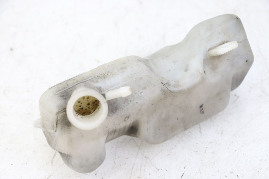 photo de VASE EXPANSION YAMAHA FZS FAZER 600 (2001 - 2003) - Gros plan technique