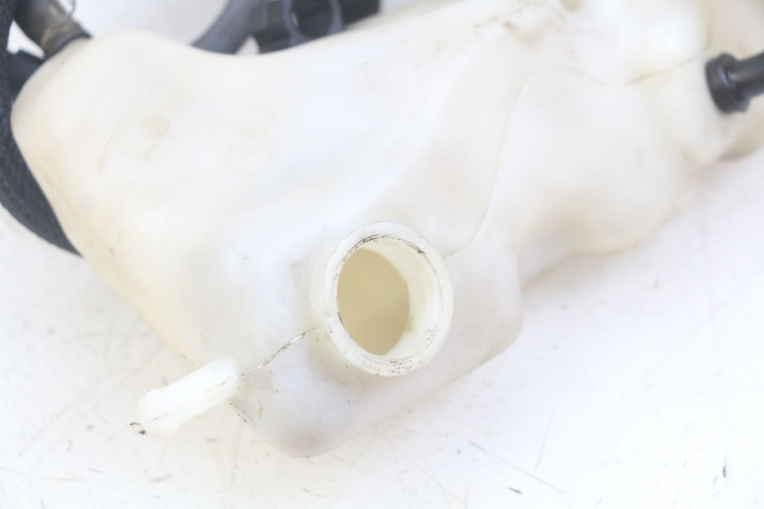 photo de VASE EXPANSION YAMAHA YP MAJESTY 400 (2004 - 2008) - Détail de la pièce