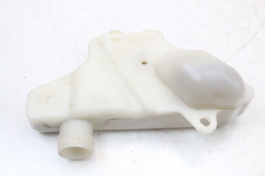 photo de VASE EXPANSION YAMAHA YP MAJESTY 125 (2002 - 2006) - Gros plan technique