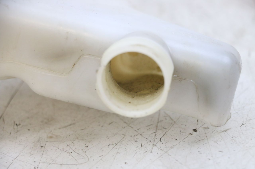 photo de VASE EXPANSION YAMAHA YP MAJESTY 125 (2002 - 2006) - Gros plan technique