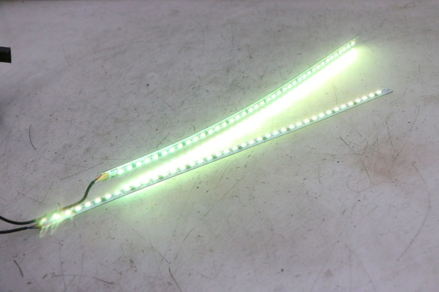 photo de VEILLEUSE DUALTRON AMINIA 1 - Détail de la pièce