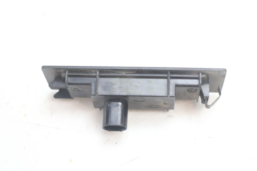 photo de VEILLEUSE BMW C SPORT 650 (2015 - 2021) - Autre angle de vue