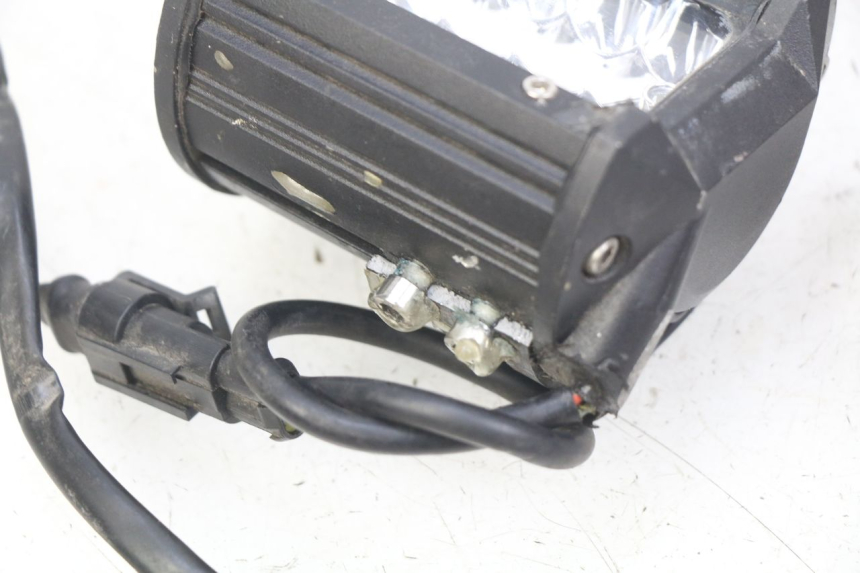 photo de VEILLEUSE HONDA CB R 1000 (2018 - 2023) - Points de fixation