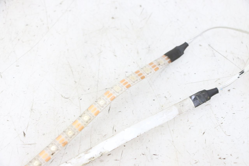 photo de VEILLEUSE HITWAY H5 1 - Gros plan technique