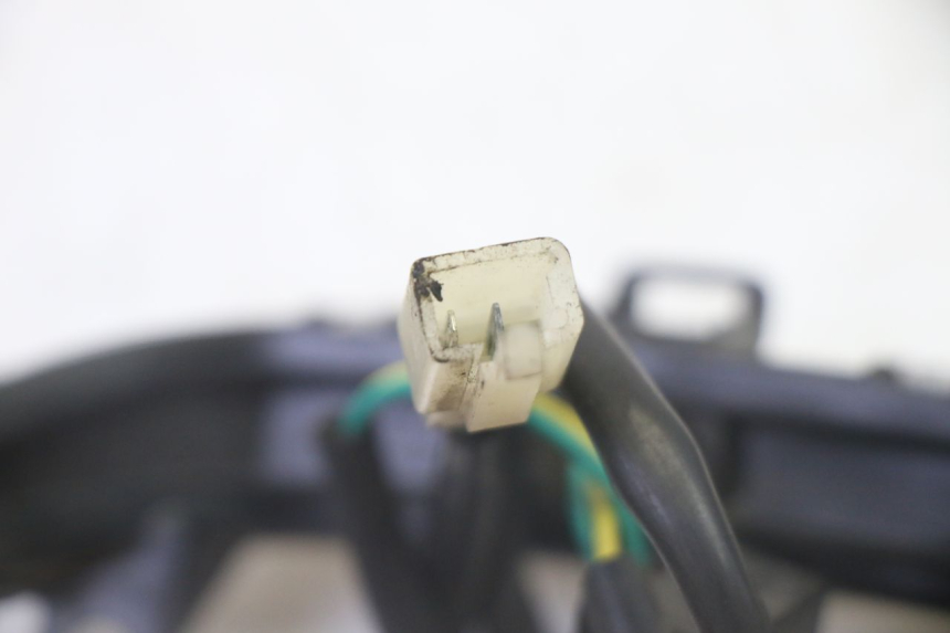 photo de VEILLEUSE PEUGEOT KISBEE 4T 50 (2018 - 2022) - Gros plan technique