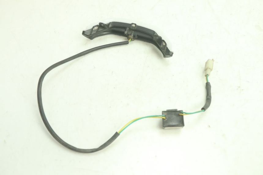 photo de VEILLEUSE PEUGEOT KISBEE 4T 50 (2018 - 2022) - Zoom état d’usage