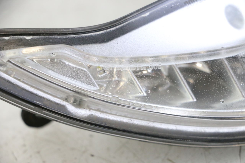 photo de VEILLEUSE PIAGGIO MP3 500 (2014 - 2017) - État de surface