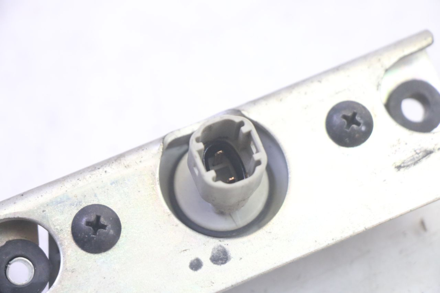 photo de VEILLEUSE YAMAHA TDM ABS 900 (2002 - 2014) - Gros plan technique