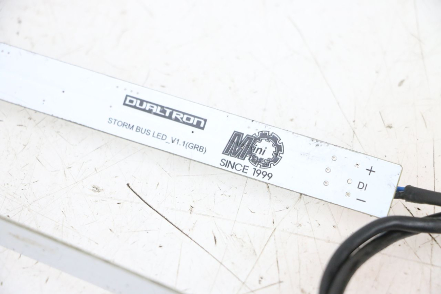 photo de VEILLEUSE DUALTRON VICTOR LIMITED 1 - Autre angle de vue