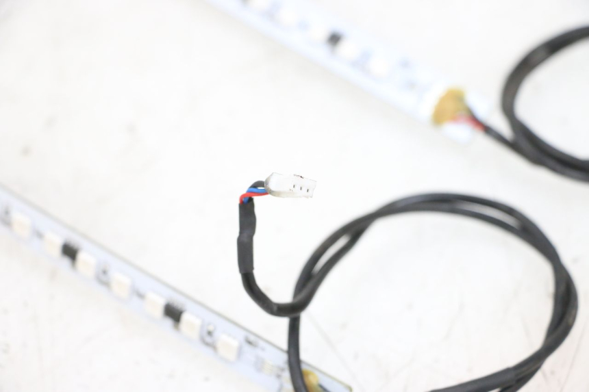 photo de VEILLEUSE DUALTRON VICTOR LIMITED 1 - Vue d’ensemble