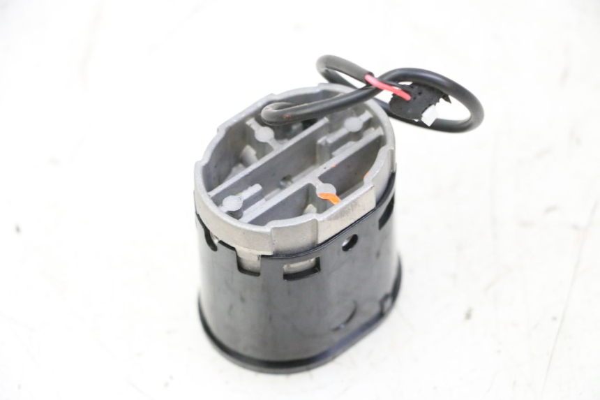 photo de VEILLEUSE SEGWAY NINEBOT ZT3 PRO 1 - Vue d’ensemble