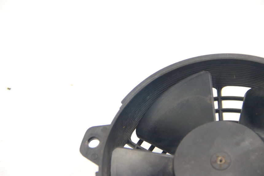 photo de VENTILATEUR APRILIA ATLANTIC 500 (2002 - 2003) - Gros plan technique