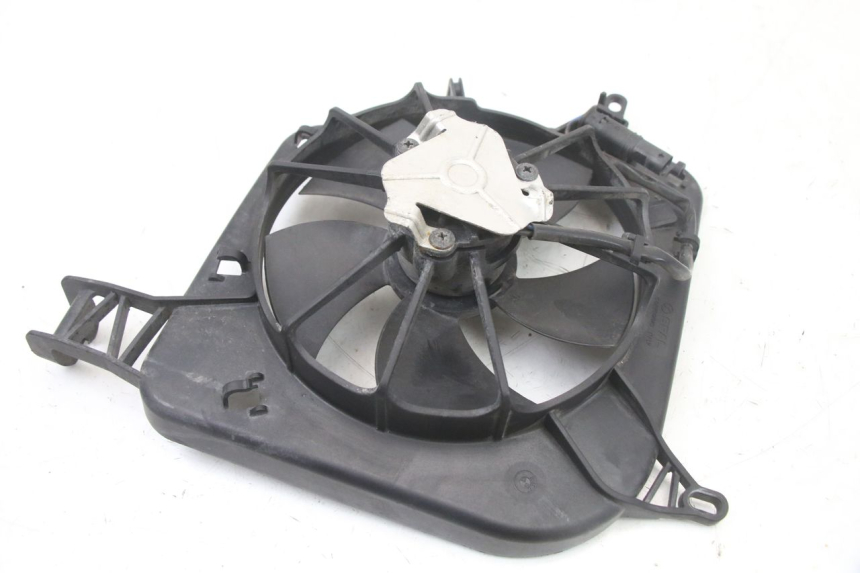 photo de VENTILATEUR BMW S RR ABS S1000RR 1000 (2015 - 2018) - Autre angle de vue
