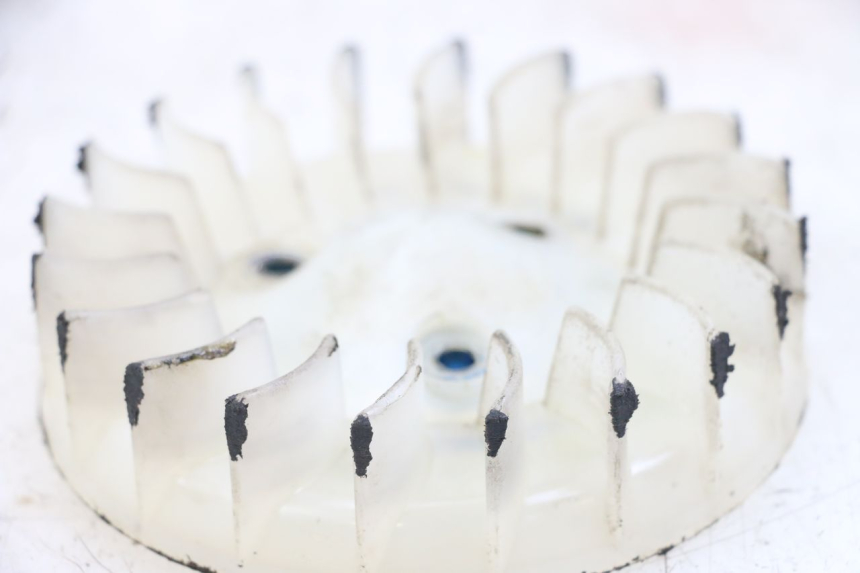 photo de VENTILATEUR MBK BOOSTER SPIRIT 50 (1999 - 2003) - Détail de la pièce