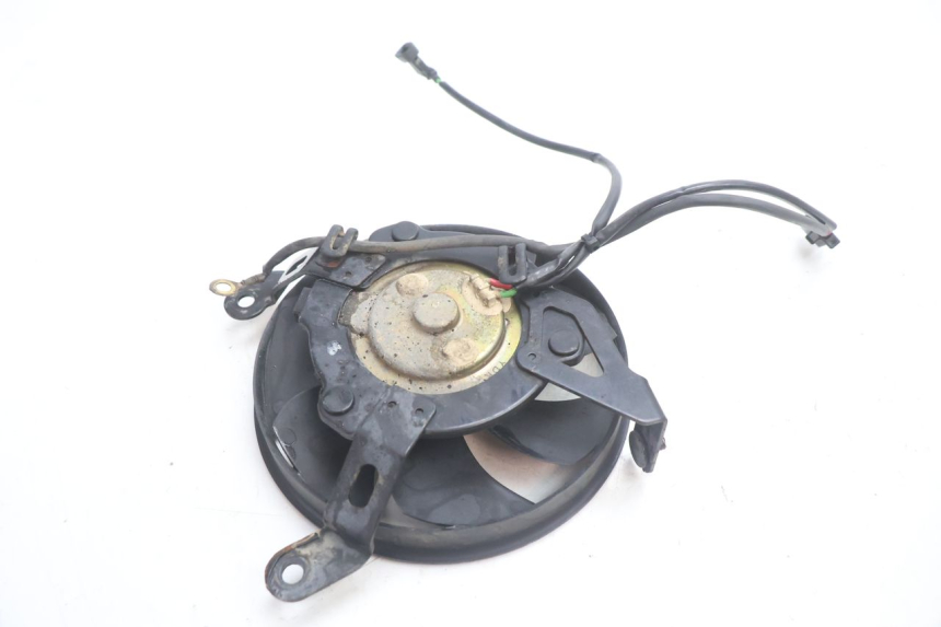 photo de VENTILATEUR HONDA CB F HORNET 600 (2005 - 2006) - Autre angle de vue