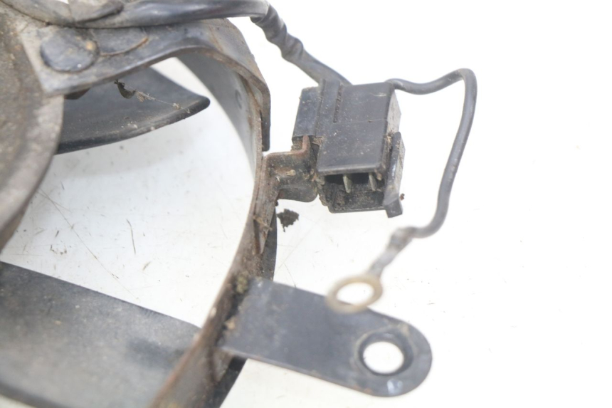 photo de VENTILATEUR HONDA CBR RR FIREBLADE 900 (1992 - 1994) - Autre angle de vue