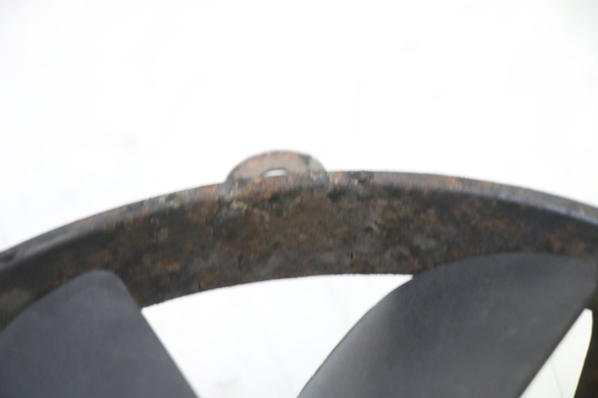 photo de VENTILATEUR HONDA CBR RR FIREBLADE 900 (1992 - 1994) - Zoom état d’usage