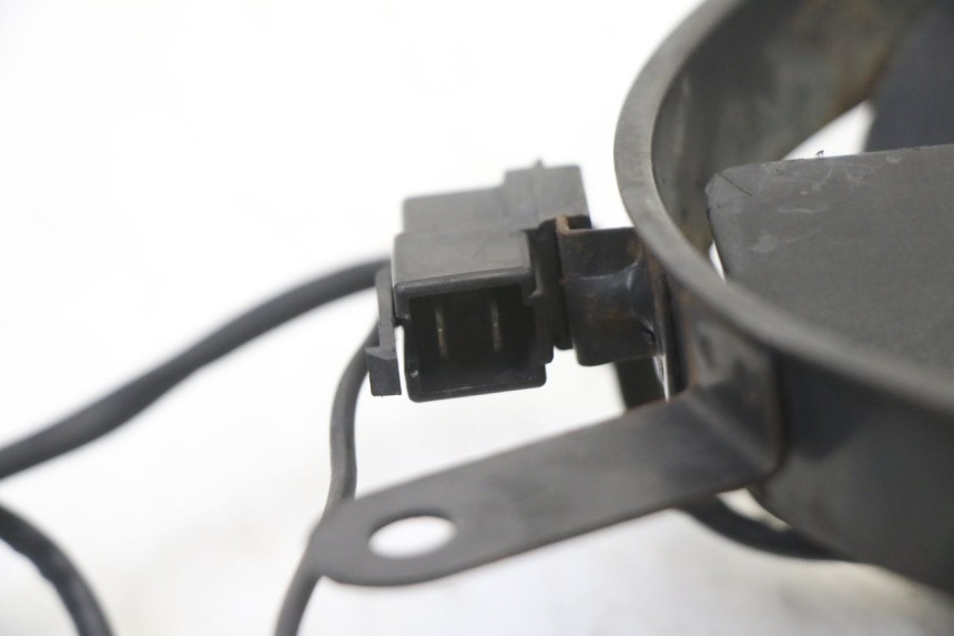 photo de VENTILATEUR HONDA CBR RR FIREBLADE 900 (1992 - 1994) - Autre angle de vue