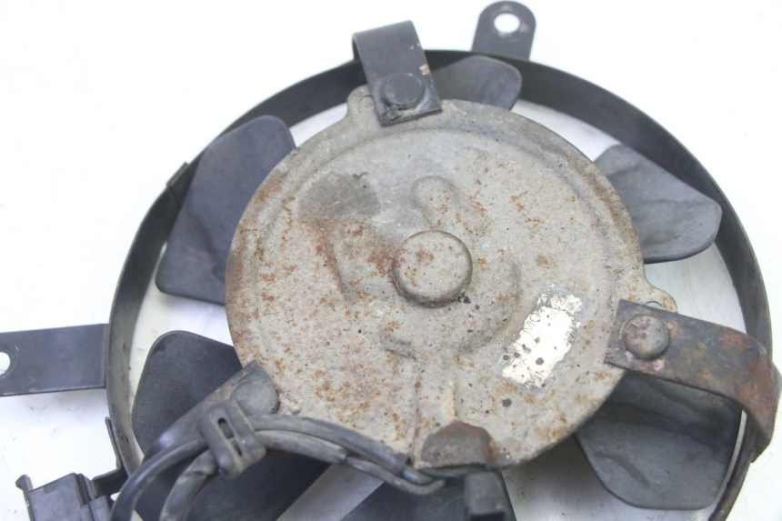 photo de VENTILATEUR HONDA CBR RR FIREBLADE 900 (1992 - 1994) - État de surface