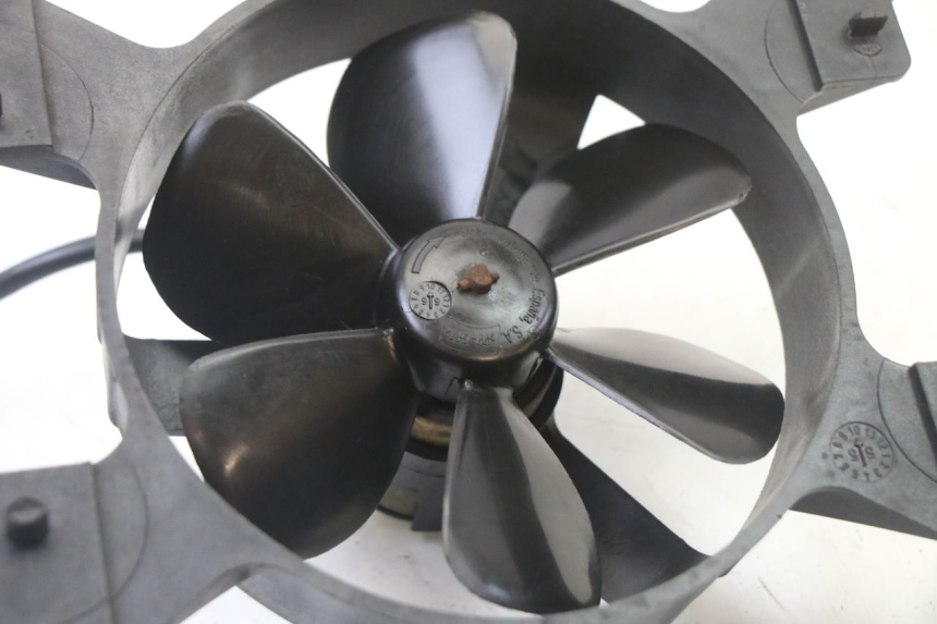 photo de VENTILATEUR PEUGEOT ELYSEO 125 (1999 - 2004) - Détail de la pièce