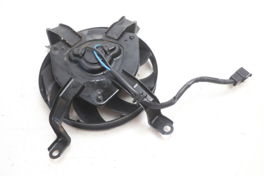 photo de VENTILATEUR KAWASAKI ER-6 ER6 N 650 (2005 - 2009) - Zoom état d’usage