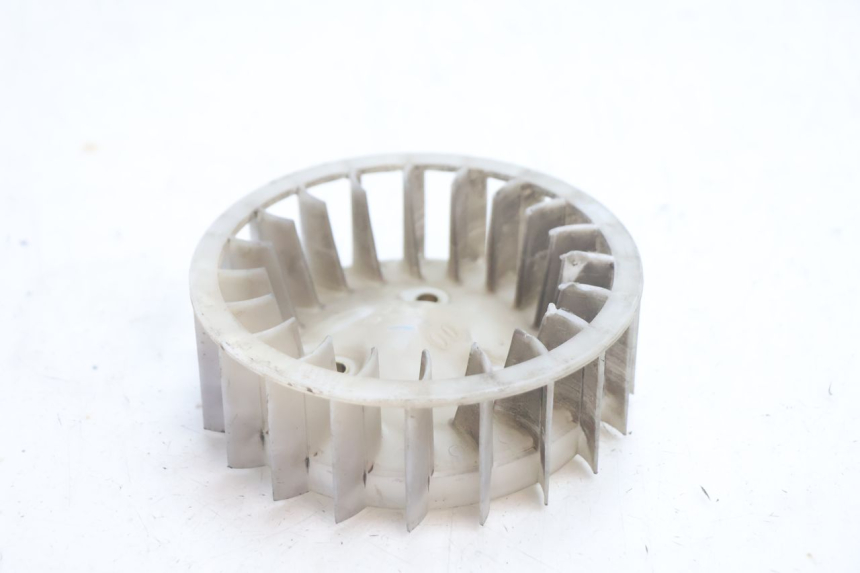 photo de VENTILATEUR MBK EVOLIS 80 (1993 - 1999) - Détail de la pièce