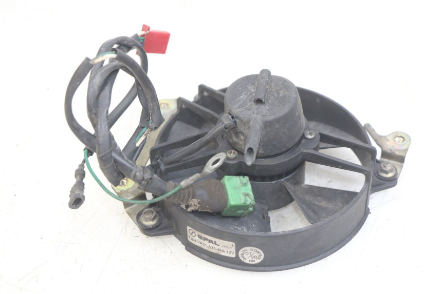 photo de VENTILATEUR HONDA FES PANTHEON 2T 125 (1998 - 2002) - Autre angle de vue