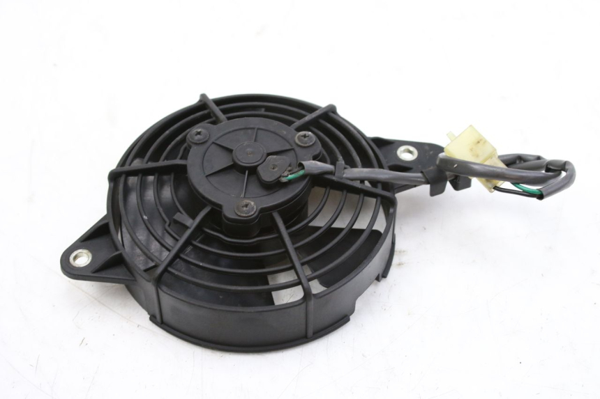 photo de VENTILATEUR HONDA FES S-WING SWING ABS 125 (2007 - 2015) - Autre angle de vue
