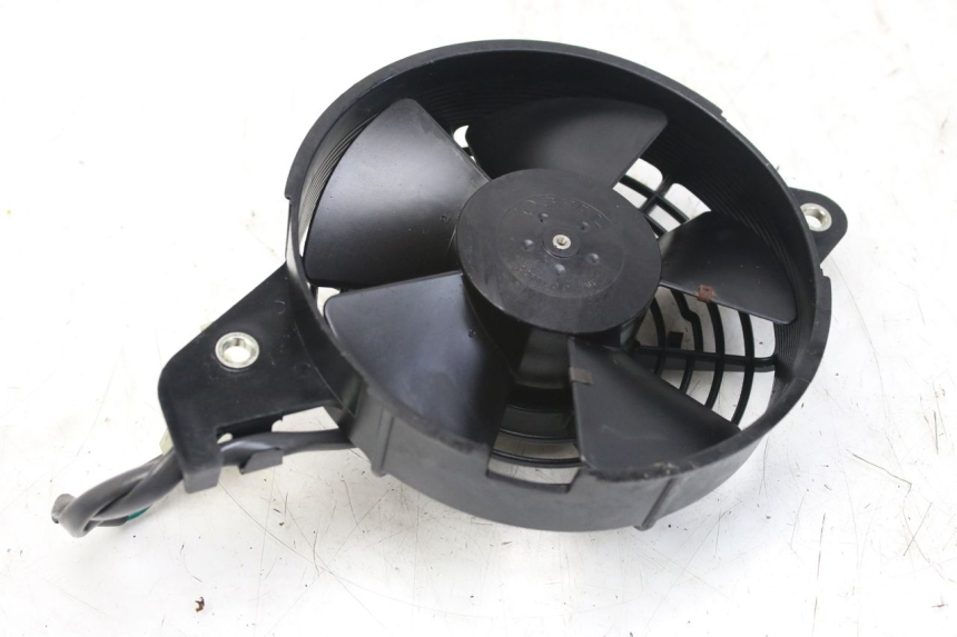 photo de VENTILATEUR HONDA FES S-WING SWING ABS 125 (2007 - 2015) - Zoom état d’usage
