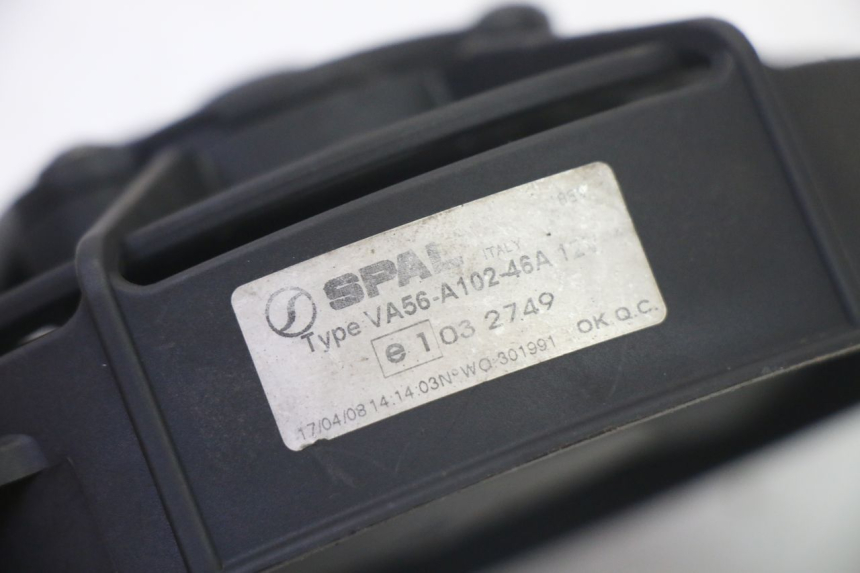 photo de VENTILATEUR HONDA FES S-WING SWING ABS 125 (2007 - 2015) - Autre angle de vue