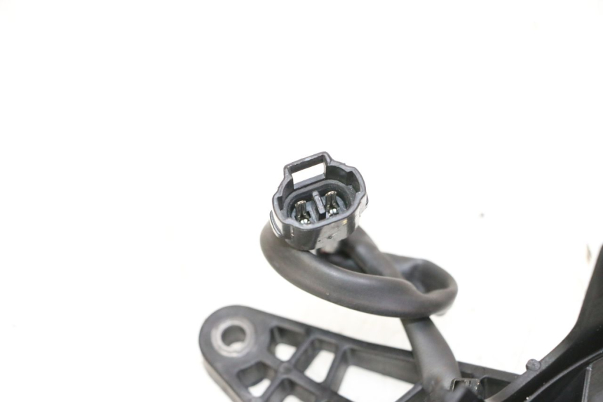 photo de VENTILATEUR BMW G310 R 310 (2016 - 2020) - Autre angle de vue