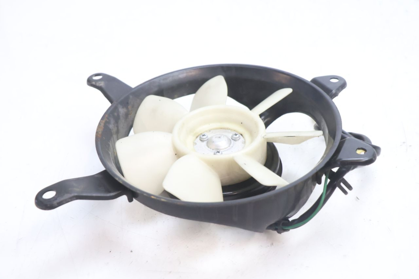 photo de VENTILATEUR KAWASAKI GPX F ZX750F 750 (1986 - 1990) - Détail de la pièce