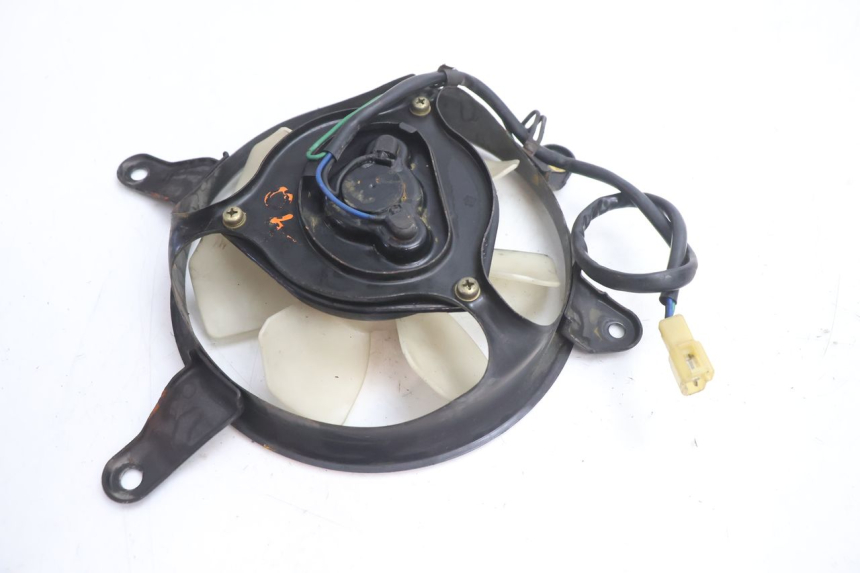 photo de VENTILATEUR KAWASAKI GPX F ZX750F 750 (1986 - 1990) - Zoom état d’usage